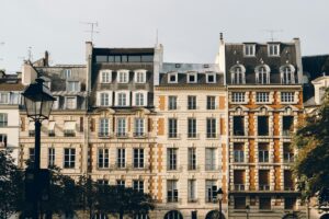 Façades d’immeubles parisiens
